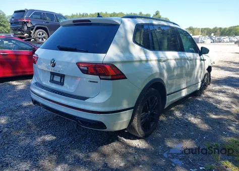 2022 Volkswagen Tiguan 2.0T Se R-Line Black из США, поврежденный, VIN 3VV8B7AX6NM106895